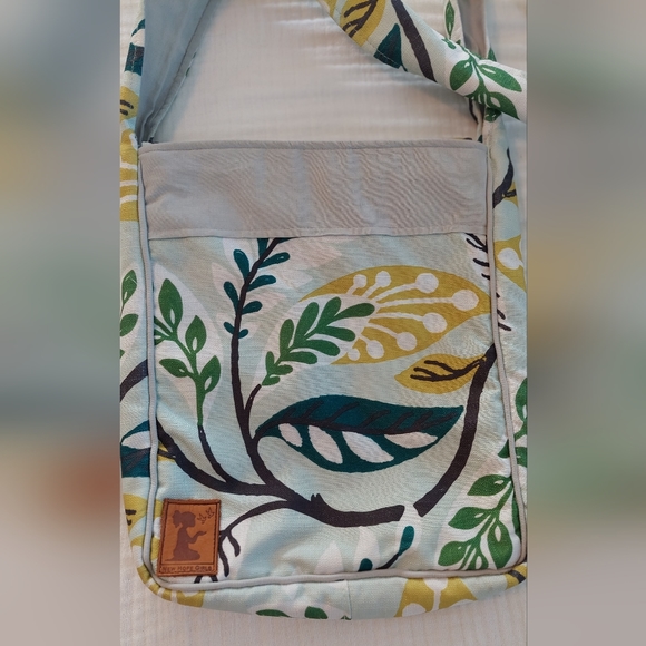 New Hope Girls Foliage Laptop Bag - Picture 2 of 4